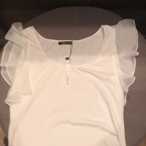 Cute chiffon sleeve shirt!!! Perfect for Spring!!